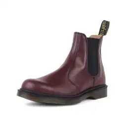 丢掉深色系这6种颜色的靴子,保准你在年末聚会里稳赢