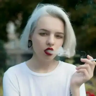 女生头像真人丧系图片qq