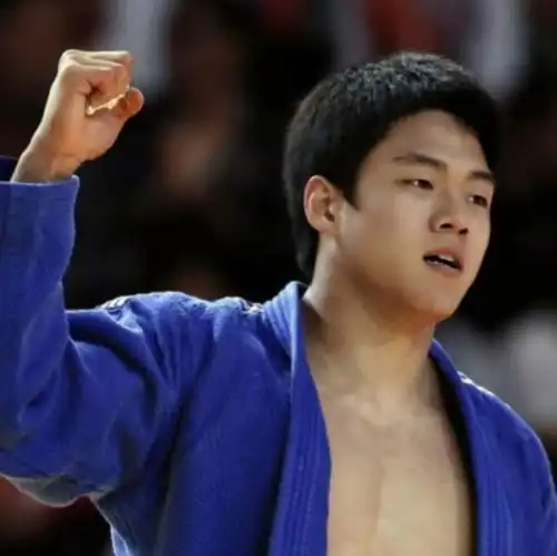 一些准备和室友用的运动系头像