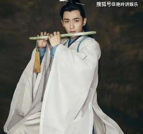 给古装男星打分朱一龙95分,汪东城45分,只有他200分都不多