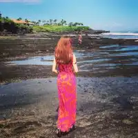 朦胧系女生头像背影