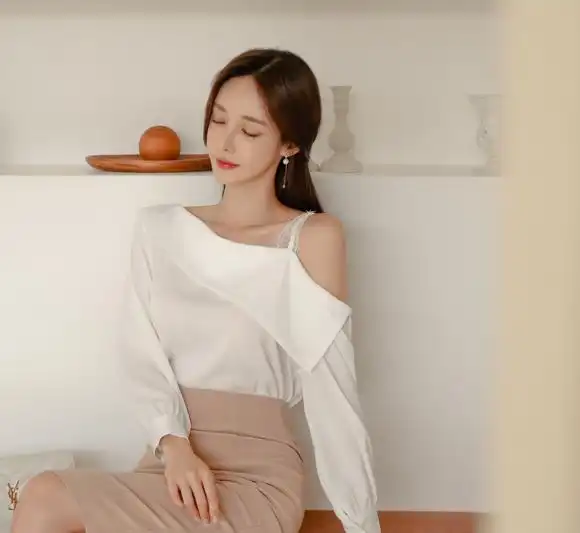 美女珠珠香草纯白青春知韵单斜肩吊裙