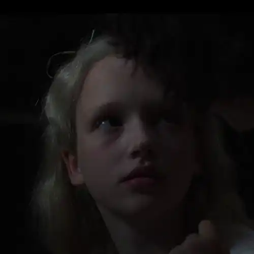 治愈系红白色头像男治愈