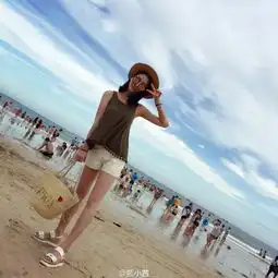 川大校花晒实力一字马被称萌系小仙女