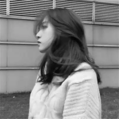 头像女生ins黑白高冷