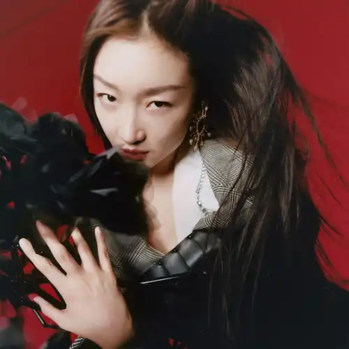 用白色系女生头像的人都