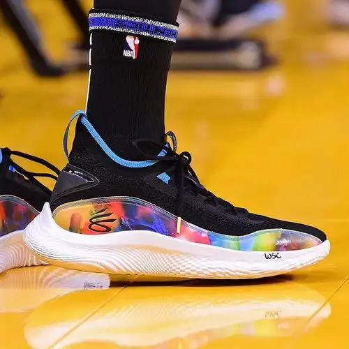 nba球员上脚库里上脚curry8,帅气李宁来了