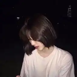 韩系高冷带猫女生头像短