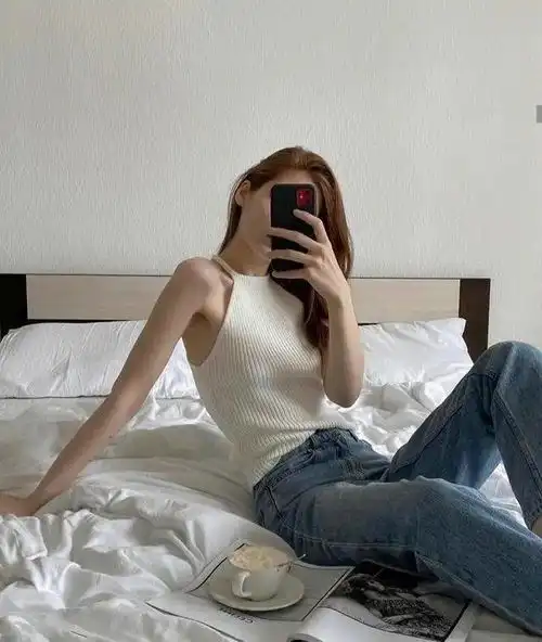 还在穿少女风这几套冷色系搭配太高级,尽显女人味