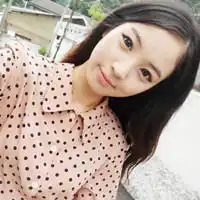 个性优雅的花季少女头像我们总是对青春抱着美好的幻想