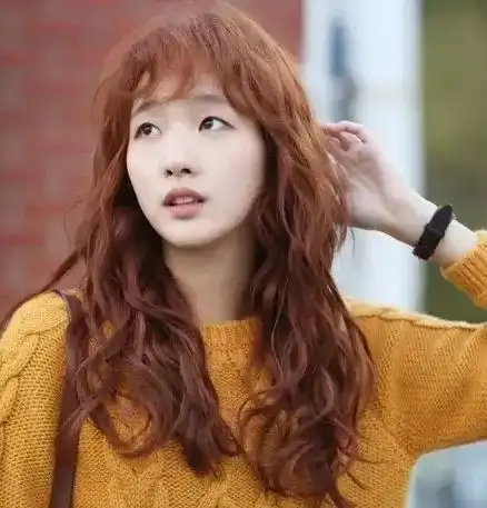 小个子女生最合适,卷发让你秒变168cm