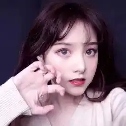 韩系头像女可爱超火开叉