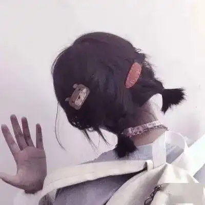 背影头像可爱短发女生头像