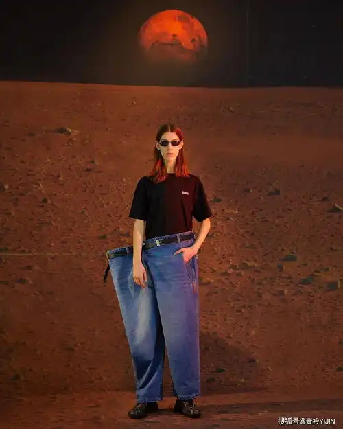 adererrorxzara年底最值得冲的联名系列谁能不爱这克莱因蓝