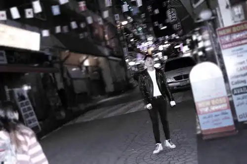 抑郁症系头像赵康玮