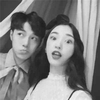 一左一右伴侣黑白头像