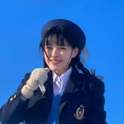 头像ins高级质感红系男