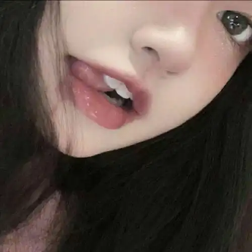 我可以不甜但是我的头像得甜