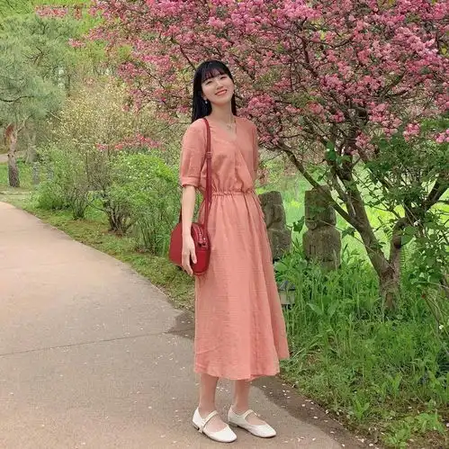 小白鞋升级了,谁穿谁美