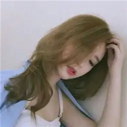 求这个照片的情侣头像