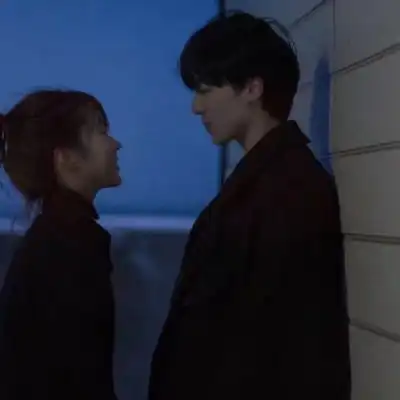 丧系头像男生抽烟真人情