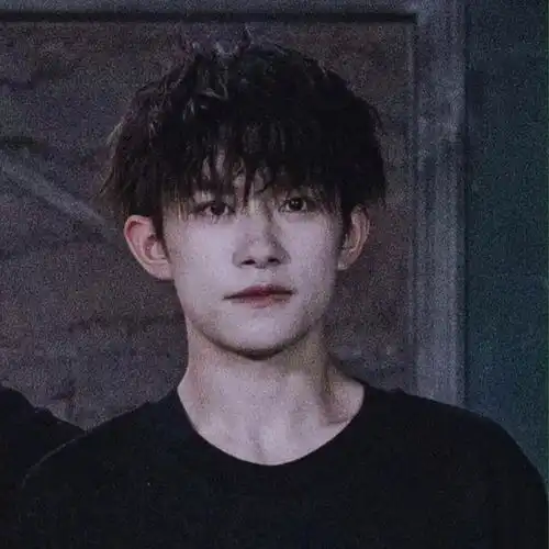 韩系头像男小众高级动漫