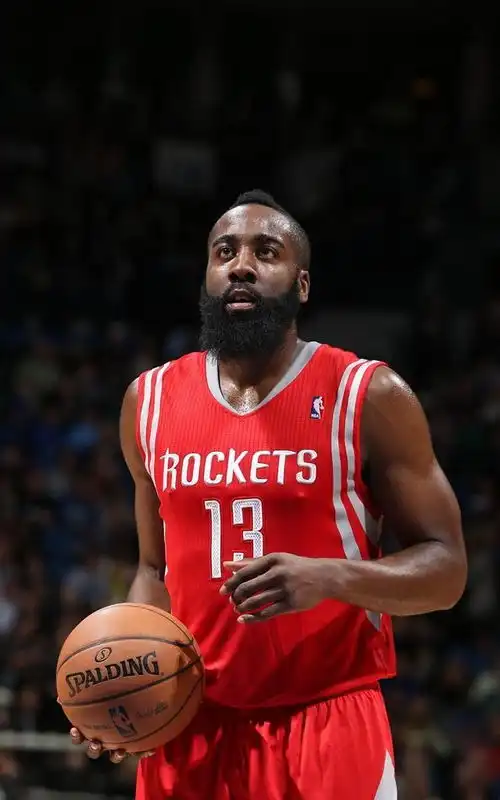 哈登职业生涯从未缺席过季后赛,大胡子历年季后赛得分命中率如下