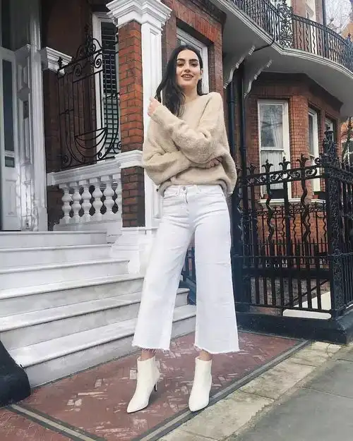 黑黄皮女生千万不要穿这个颜色因为实在是太显白了秒杀焦糖色