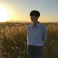 qq头像阳光简约简约阳光的男生qq头像