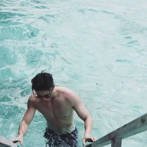 有没有适合当头像用的性感图片