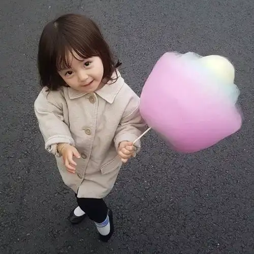 3岁小萝莉爆红网络,引30余万粉丝pick又又又骗我生女儿心都萌化了