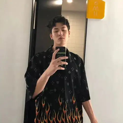 头像丨今天的事今天翻篇明天你还要忙着可爱