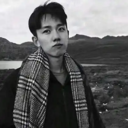 2020个性酷酷的qq黑白男生头像高清图片12p