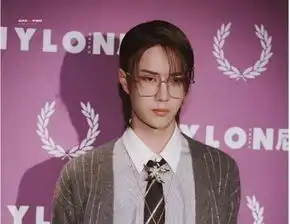 论a到爆炸,王一博禁欲,犀利刀疤脸陈伟霆都比不上最后这位女星