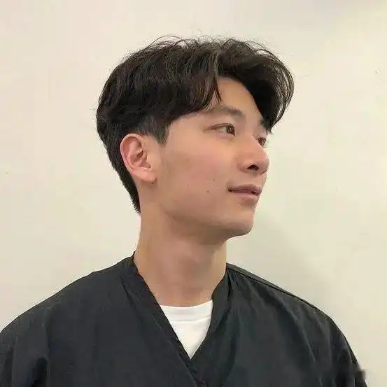 邻家大男孩造型,男生发型就要这么有型