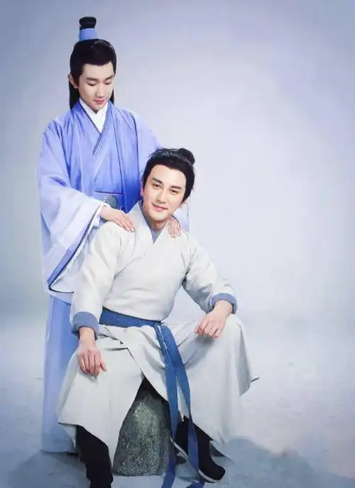 考古王源没见过系列古装图照稚嫩青涩的源源