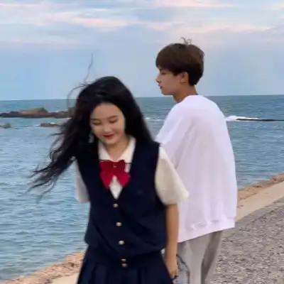 瑶瑶子和老王情头肩并肩或许情侣头像我要个性网