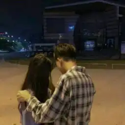 幸福背影情侣头像一对你是不一样的存在