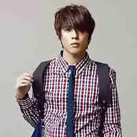 帅气韩国男明星头像微信头像图片大全