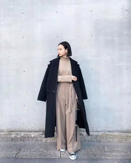 冷淡系女子穿搭图鉴跟着日本女生arisa的简约着装穿出迷人气质