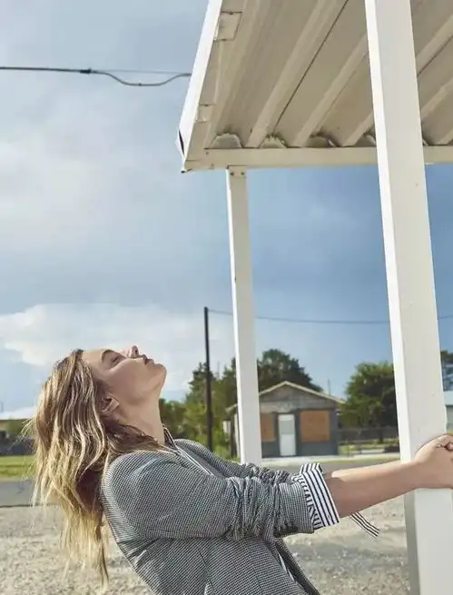 禁欲系女性头像骨子里