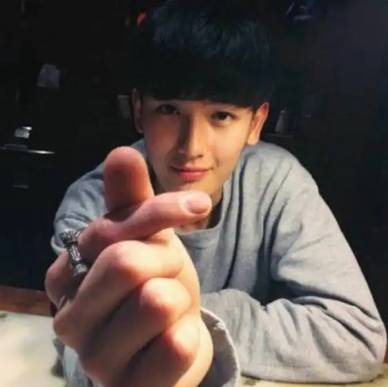 撩妹时,女生问你喜欢我什么高情商这么说,已经脱单