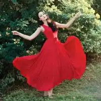 橙色系女生头像图片长裙