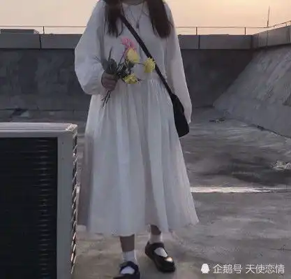 黑色丧系婚纱头像女林弦