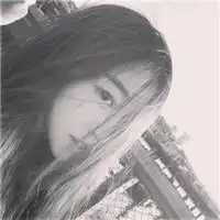 时光晕染开寂寞带走了曾经纯真的笑容