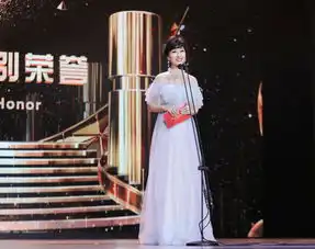 赵雅芝少女感真强,穿紫色衣服甜美又仙气,一般人不敢这样穿