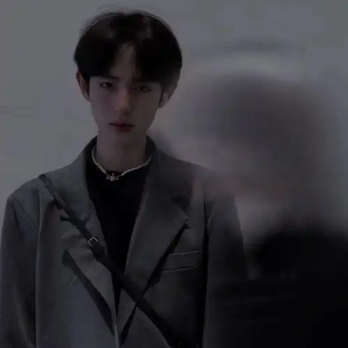 头像写尽千山,落笔是你