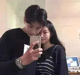 为什么男生总喜欢让女生把自拍照发给他看原因在这