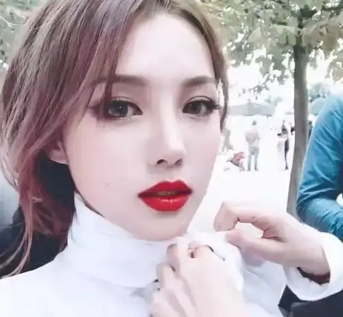 skii小灯泡美白这么有效能买到平价替代吗