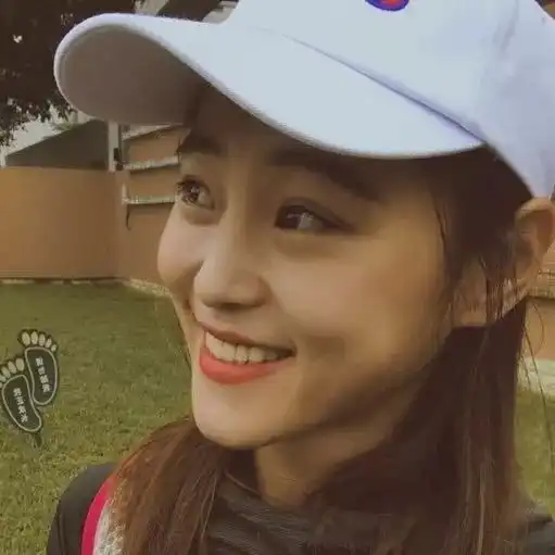 90后高颜值半马女神火了四年夺三冠,自拍照惊艳